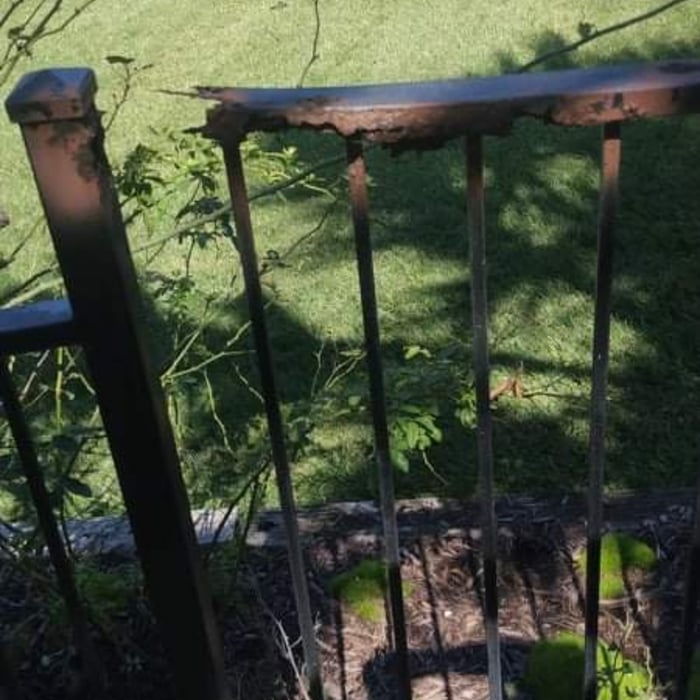 CUSTOM IRON FENCE REPAIR