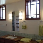 Bathrooms 1