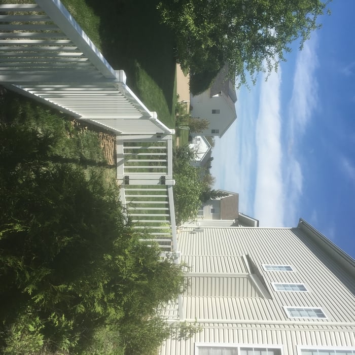4 ft Vinyl Fence