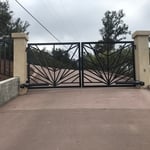 Custom Gate