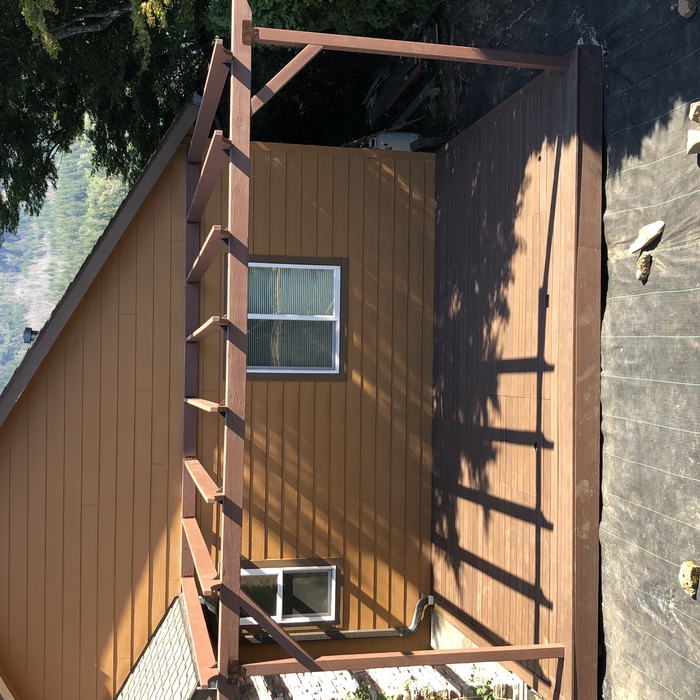 Finish product. Hidden fasnter/septic tank access.
