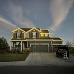Warm white, Roofline