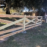 4 foot cross buck with wire
