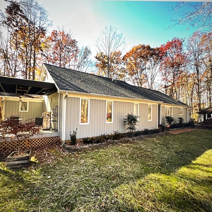 Greensboro CertainTeed Moire Black