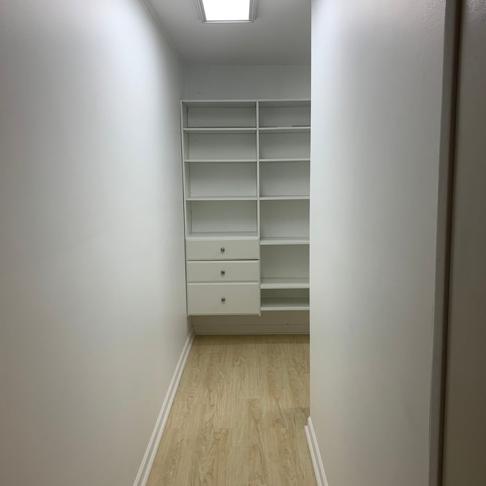 Master closet entrance