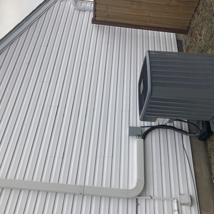 Outdoor air to air heat pump unit