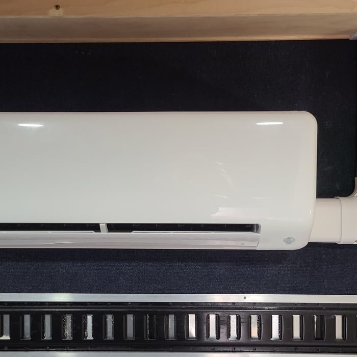 Trailer ductless