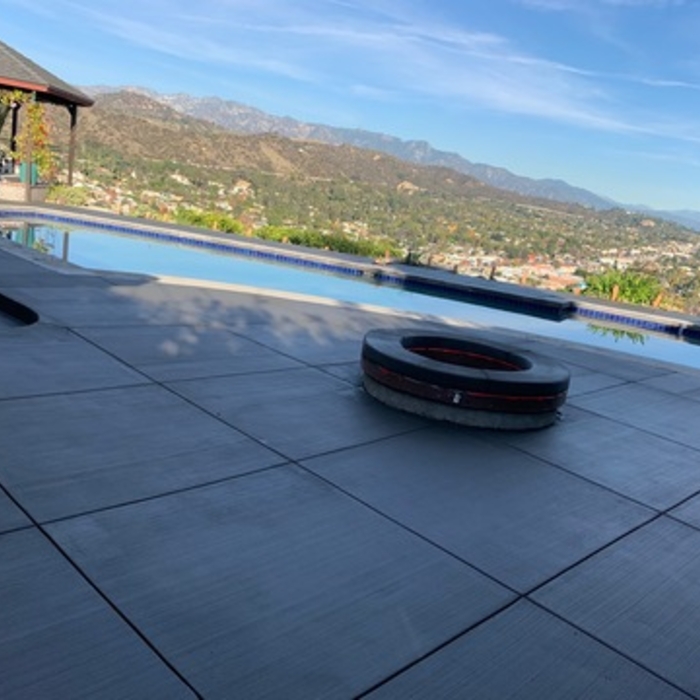 pavers,wall,firepit