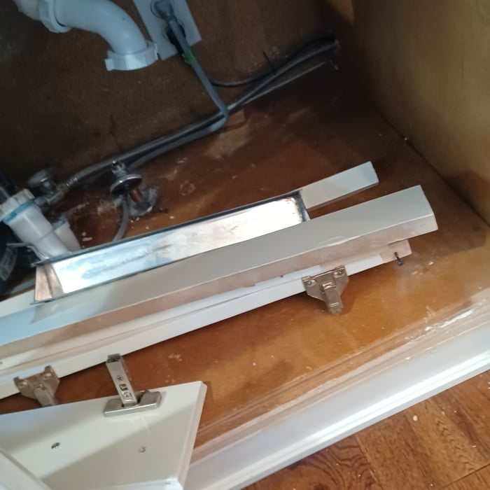 Repair kitchen cabinets