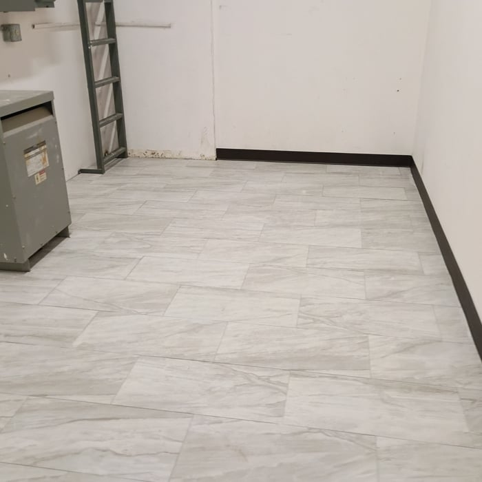 Bedrooms ceramic floor