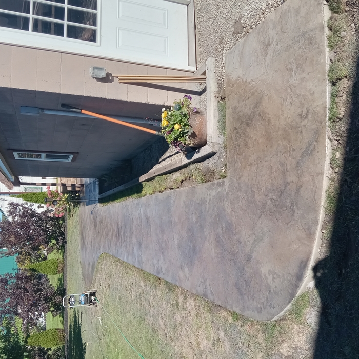 Sidewalk to pario