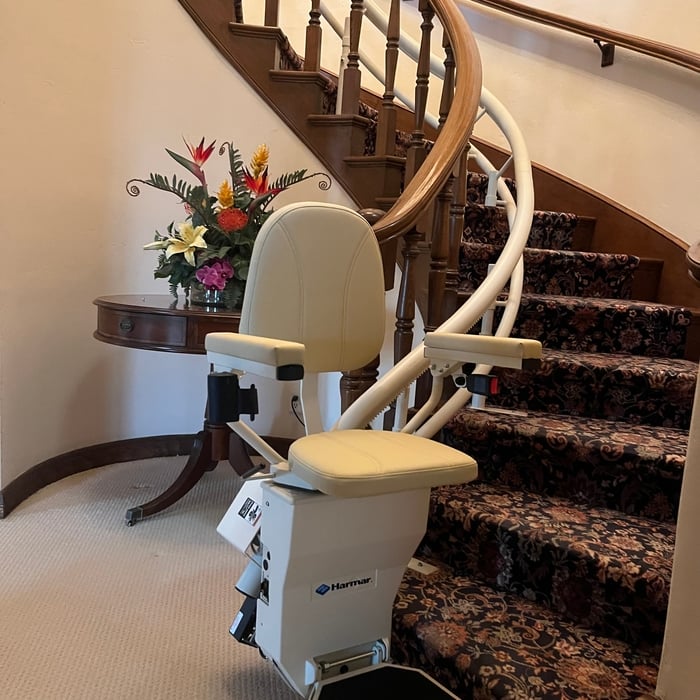 Harmar Curved Stairlift
