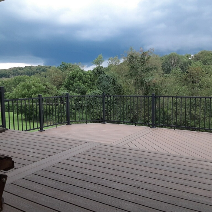 Finished deck and railing