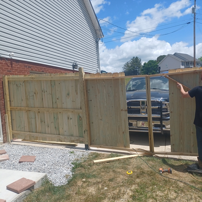 6 ft wood fence