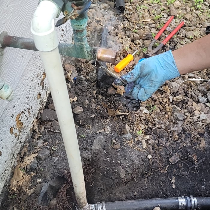 Pressure vacuum breaker