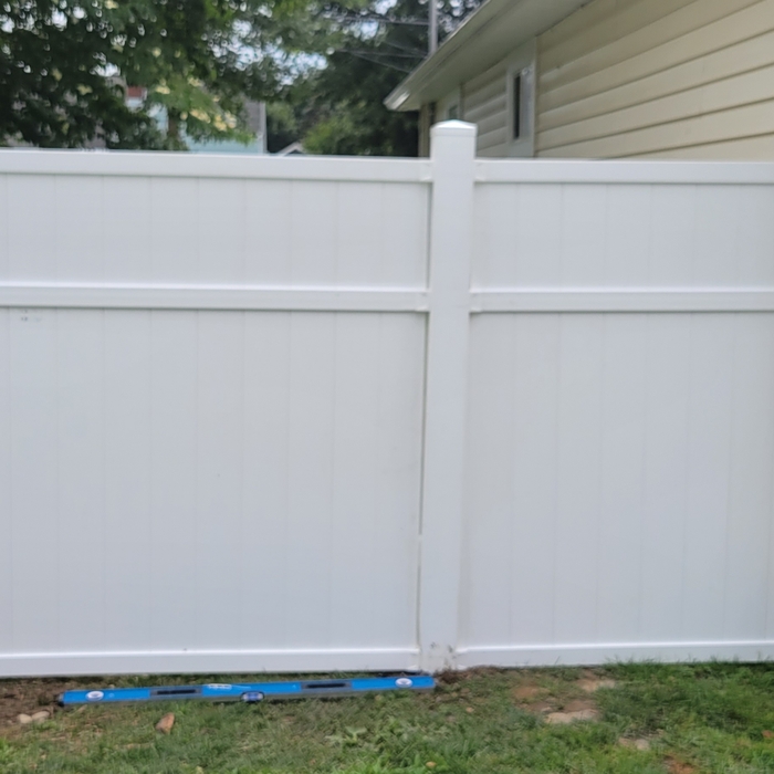 Vinyl privacy fence