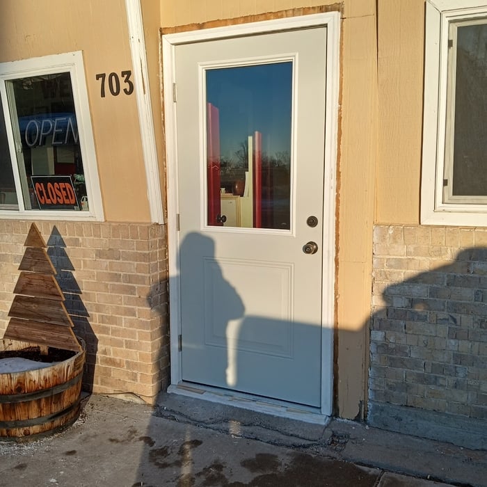 DOOR INSTALATION