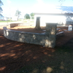 Unilock Estate Seat Wall with Columns. White Bedfo