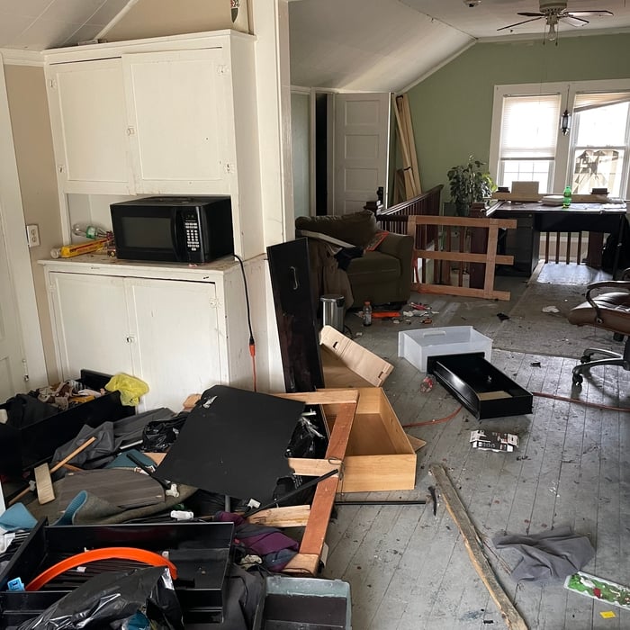 Storage unit removal