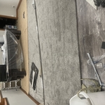 Carpet meeting laminate