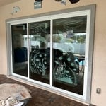 SLIDING GLASS DOOR