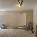 Garage with a level 5 fin