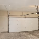 Garage with a level 5 fin
