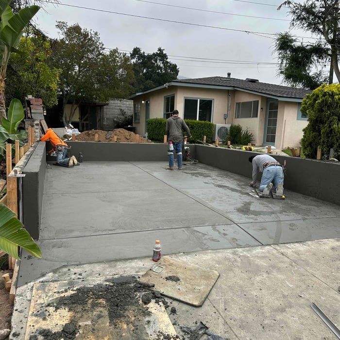 Driveway parking lot