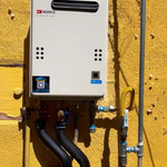 Water Heaters / Tankless