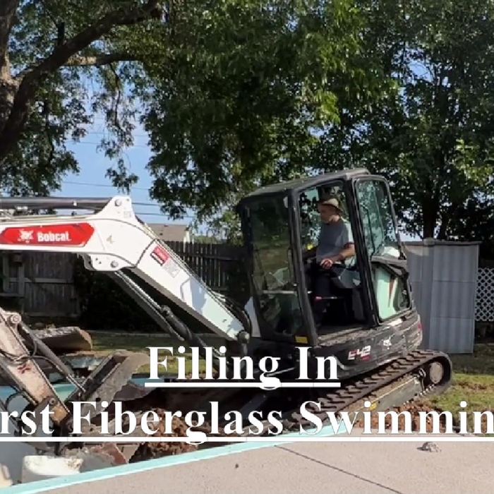 Demoing Fiberglass Swimming Pool