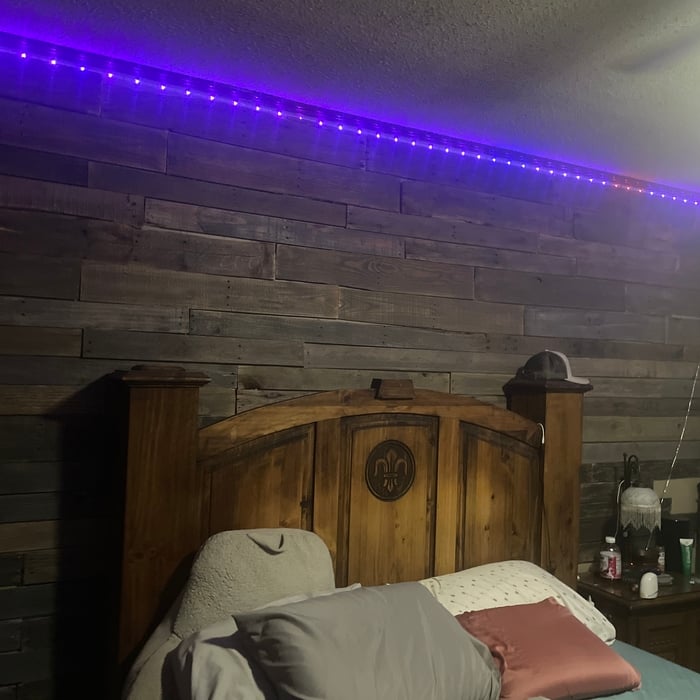 Pallet wall