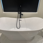 Free Standing Tub and Faucet