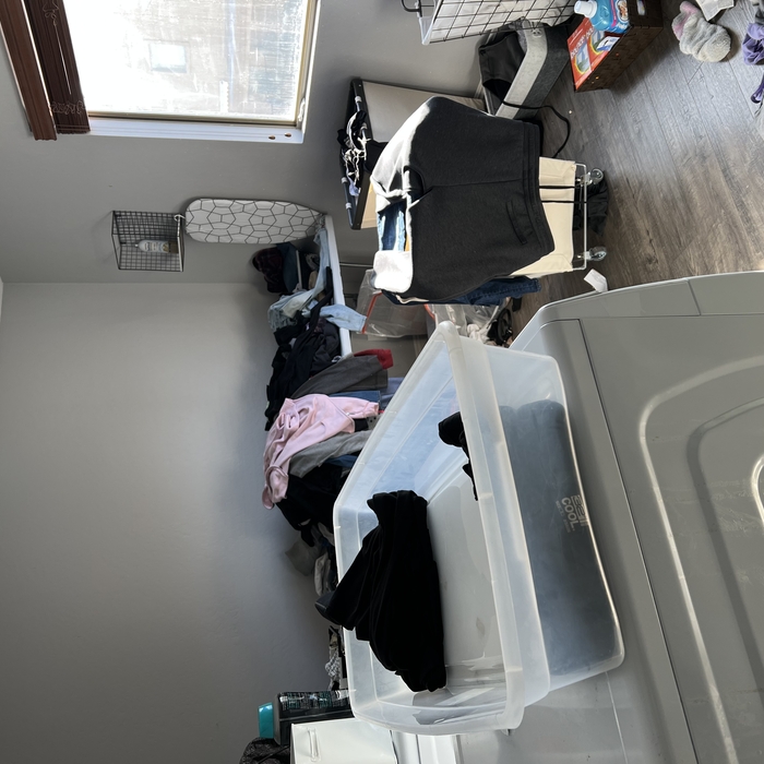 Another view of the laundry area