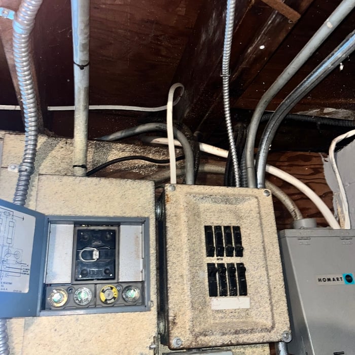 Old Electrical Panell/Fuse box system