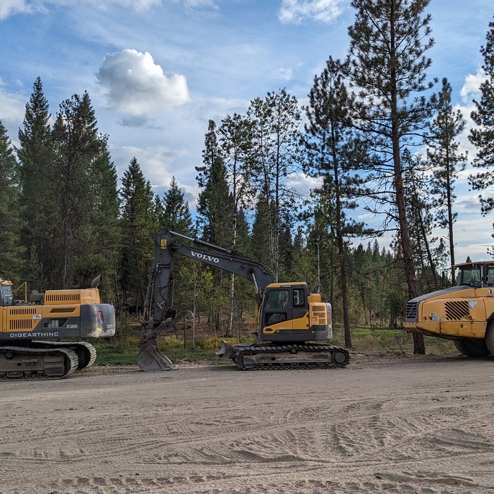mass excavation crew