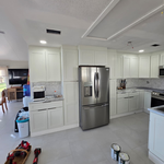 Kitchen in Lake Whales