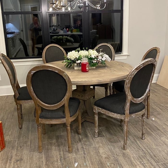 Ash Round Table