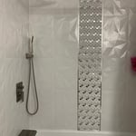 Vertical tile setting