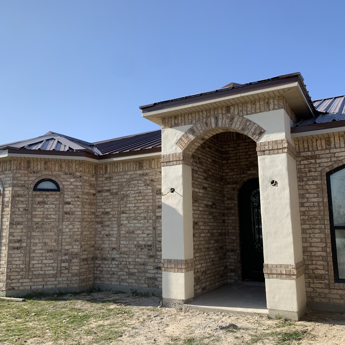 Front Entryway With design