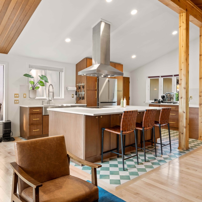 M & C, Kitchen/Full Home