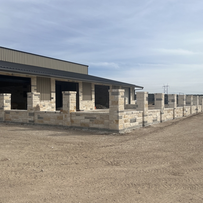 Texas mix fence with columns