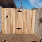 Side Gate