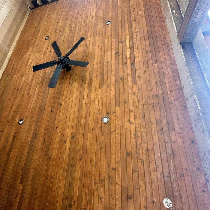 Staining paint