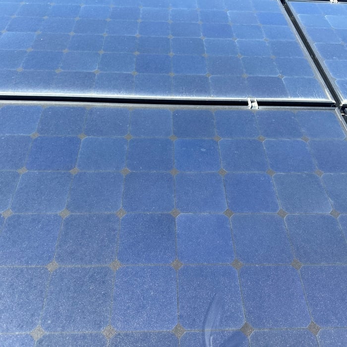 dirty solar panel's