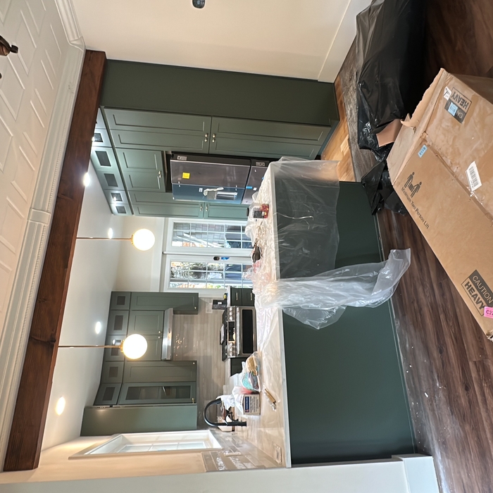 Full kitchen