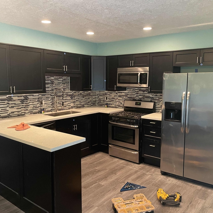 Full kitchen