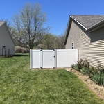 6' privacy vinyl fence