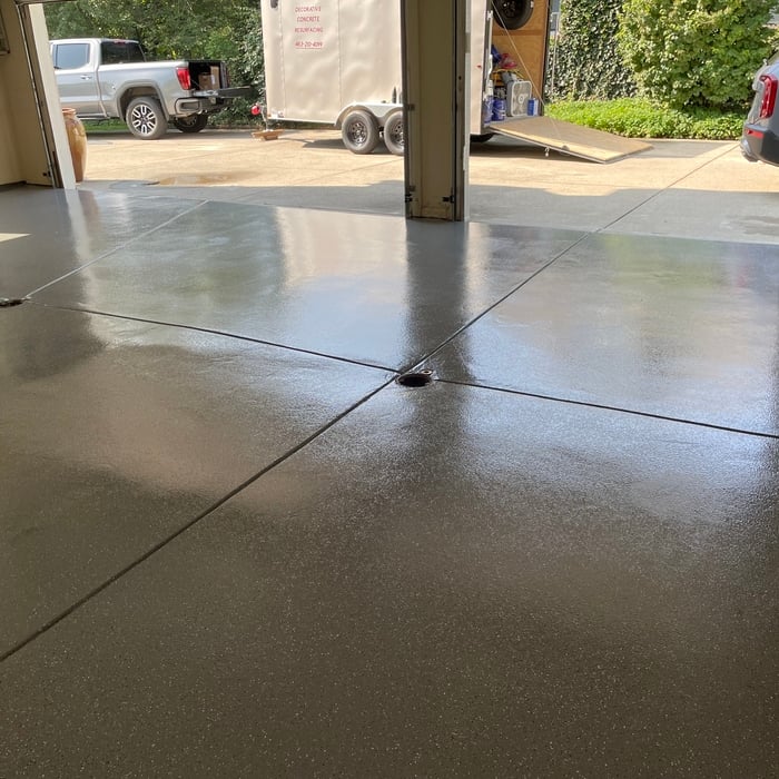 Dark grey floor 1