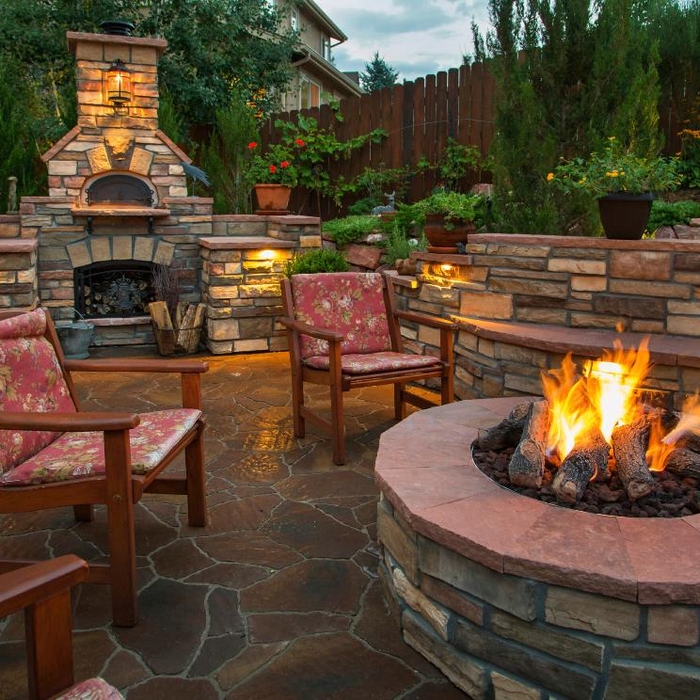 Outdoor Fire Pit & Place