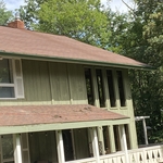 Seamless aluminum gutter installation